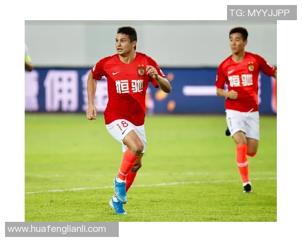 广州恒大迎战伊蒂哈德巅峰对决引发球迷热议与期待